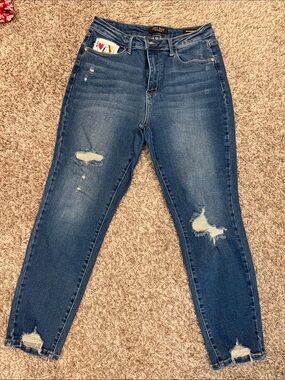 Judy Blue Queen of Hearts Jeans - Women